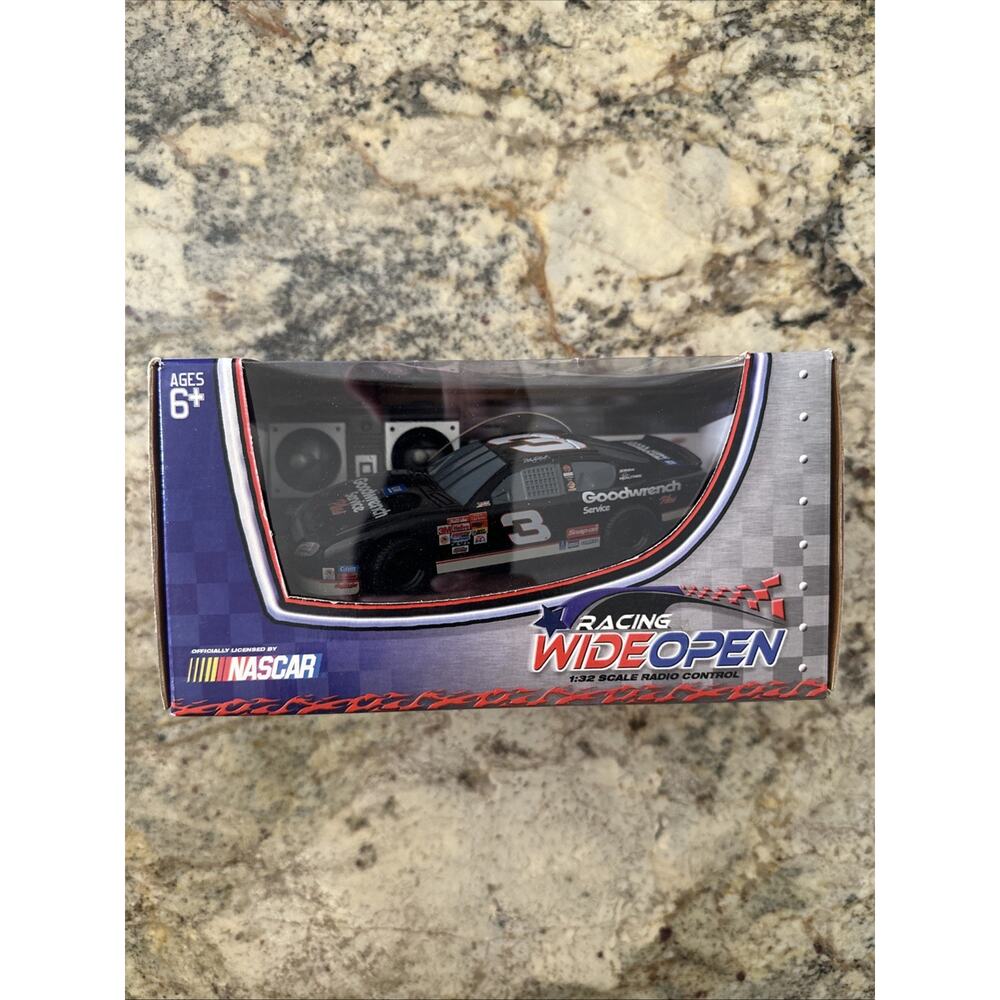 DALE EARNHARDT GOODWRENCH SERVICE PLUS 1/18 RADIO CONTROL BY MOTORWORKS
